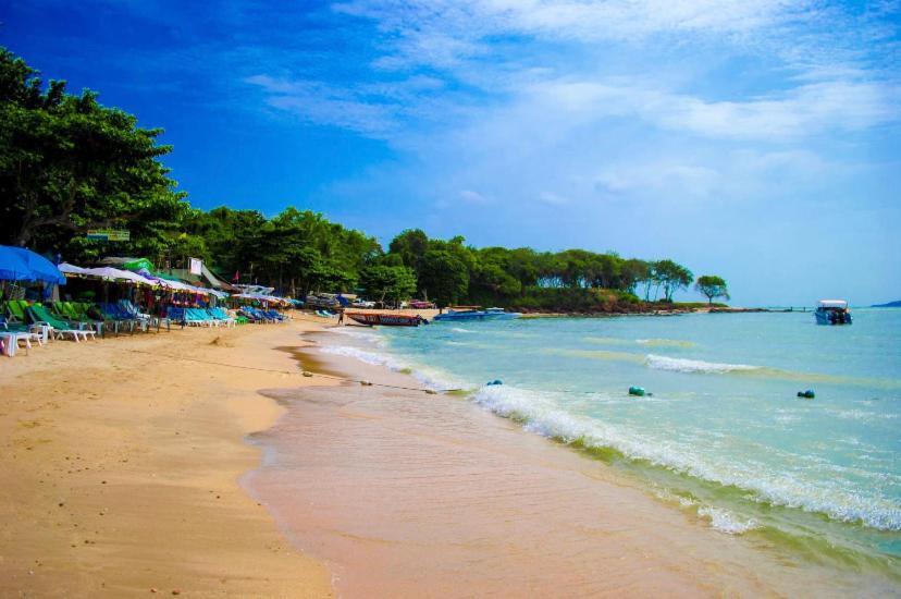 Appartamento The Peak Towers Pattaya Esterno foto